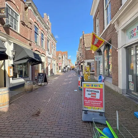 Weeshuis Klein 엥크휘젠